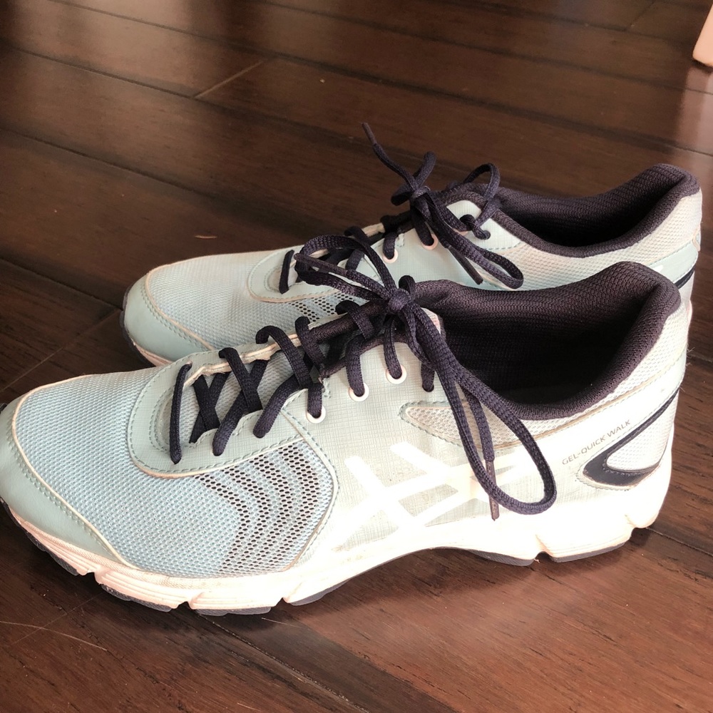 Baby blue Asics! EUC | Women’s size 8